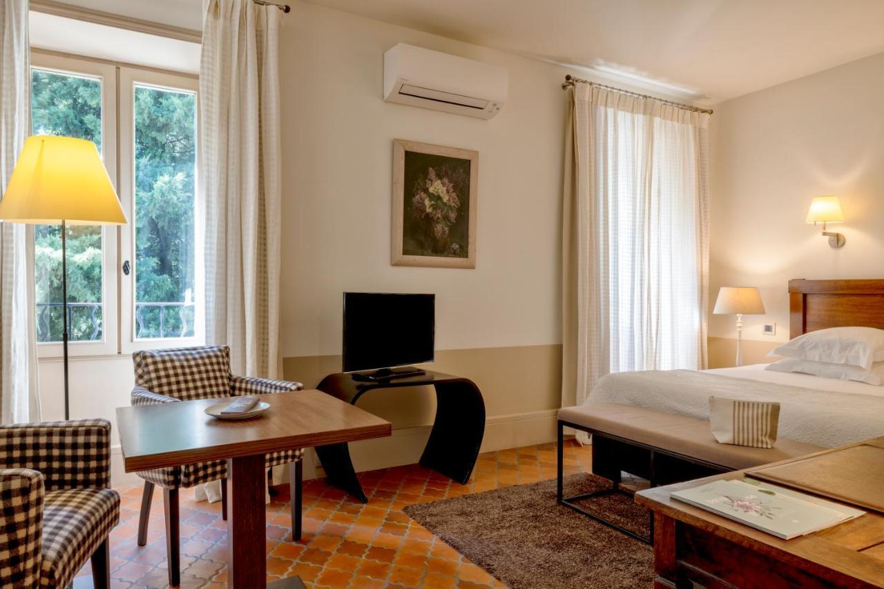 Le Prieure Otel Villeneuve-lès-Avignon Dış mekan fotoğraf